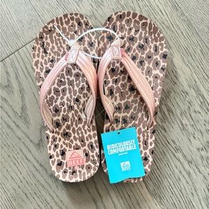NWT Reef Cheetah Print Flip Flops with Pink Accents